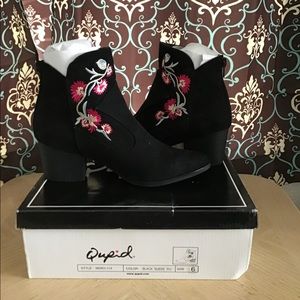 Qupid Suede Strappy Buckle Chunky Stacked Heeled Booties